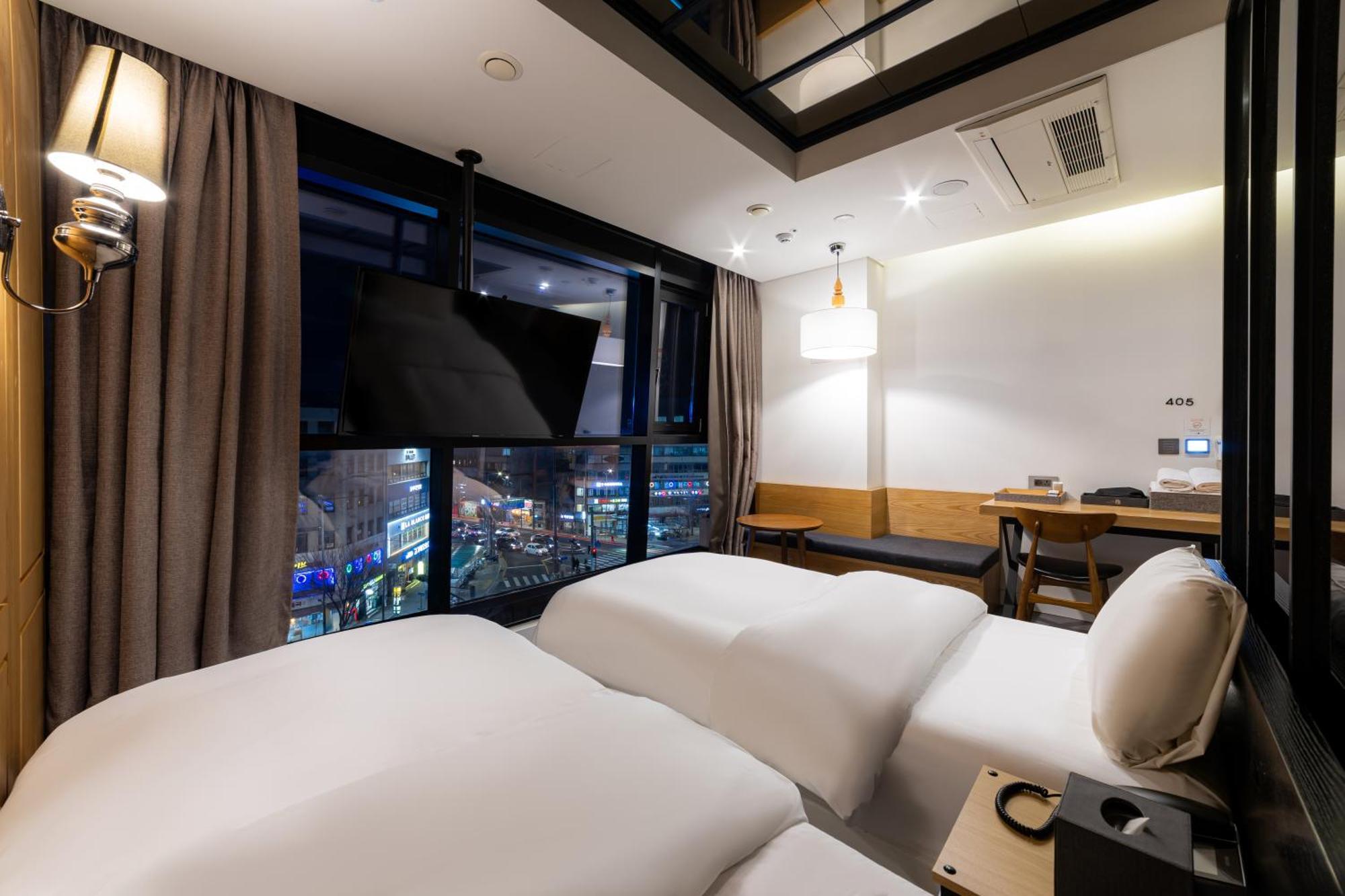 Hotel The Designers Seoul Station Exterior foto