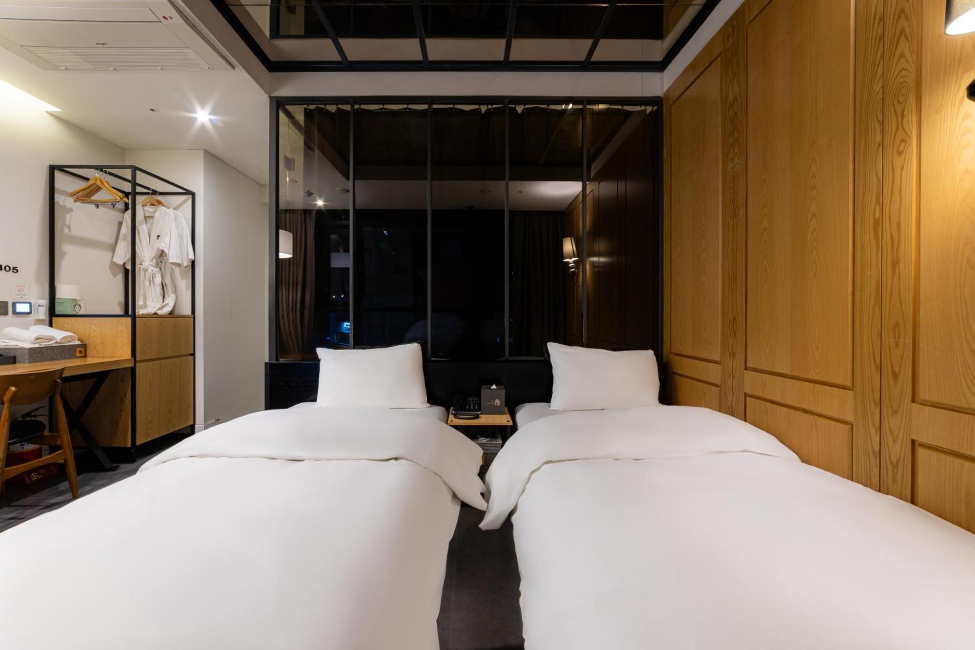 Hotel The Designers Seoul Station Exterior foto